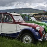 Près de 3500 mythiques 2CV ont convergé vers Delémont. La rencontre mondiale a accueilli 9000 personnes sur le camping et 15'000 visiteurs externes. (archives)
